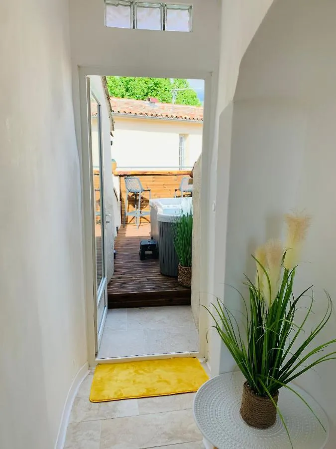 Apartment Duplex Bellevue Spa Privatif Toit D'Aix Aix-en-Provence France