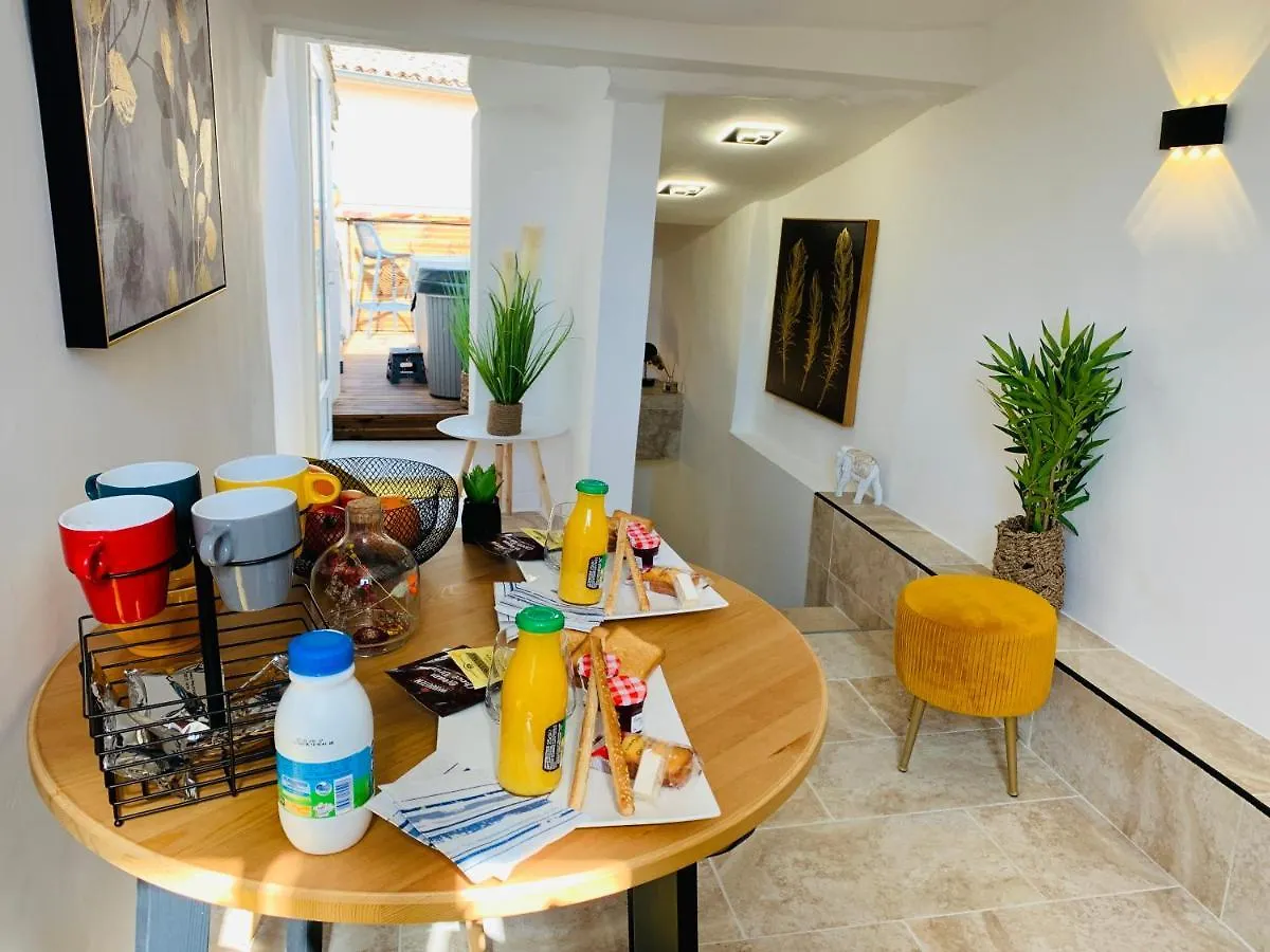 Duplex Bellevue Spa Privatif Toit D'Aix Aix-en-Provence 0*,  France